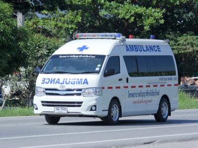 บริจาคซื้อรถทางการแพทย์ให้โรงพยาบาลเกษมราษ